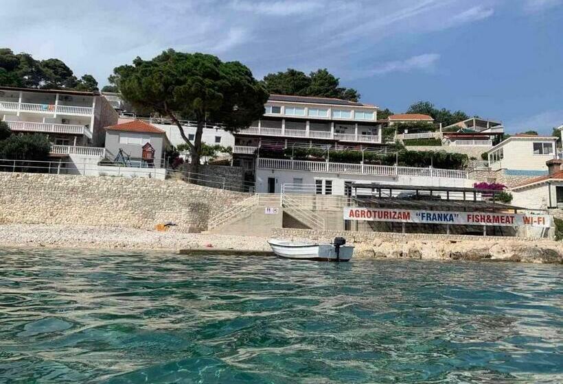 Triple Room Sea View, Apartments Franka Saplunara