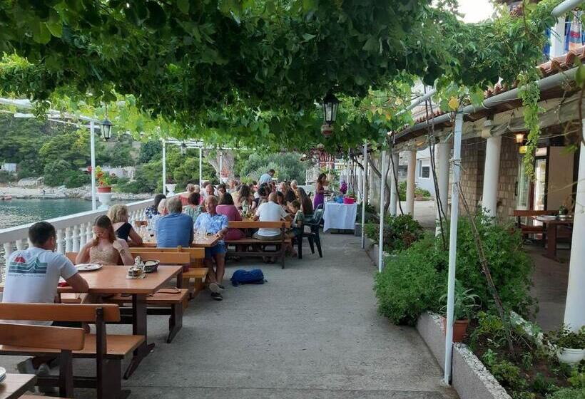 Triple Room Sea View, Apartments Franka Saplunara