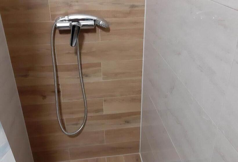 חדר סטנדרט נוף לים עם טרסה, Apartments Franka Saplunara