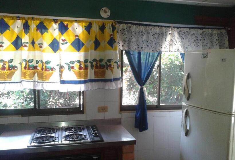 Appartement 1 Chambre, Hospedaje Eden