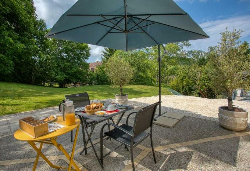 غرفة قياسية سرير كينج, Domaine Des Pierres Blanches   B&b