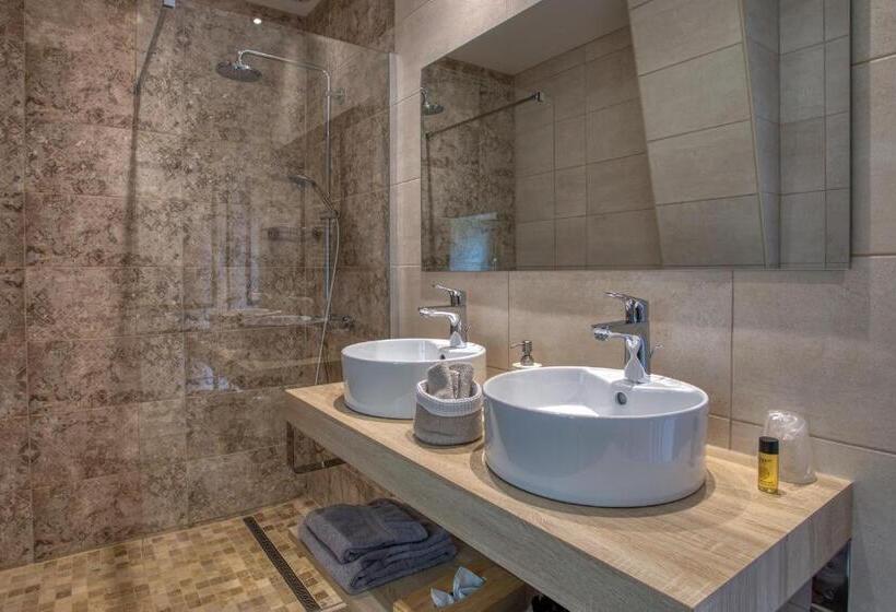 غرفة قياسية سرير كينج, Domaine Des Pierres Blanches   B&b