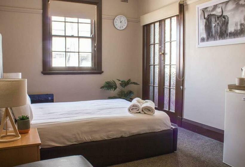 带共用浴室的标准房间, Campsie