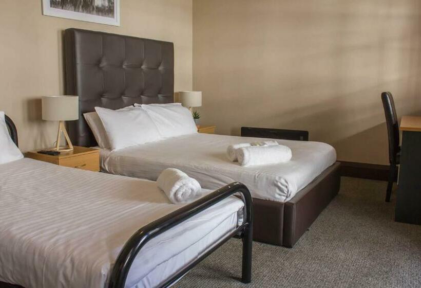 带阳台的三人标准间, Campsie