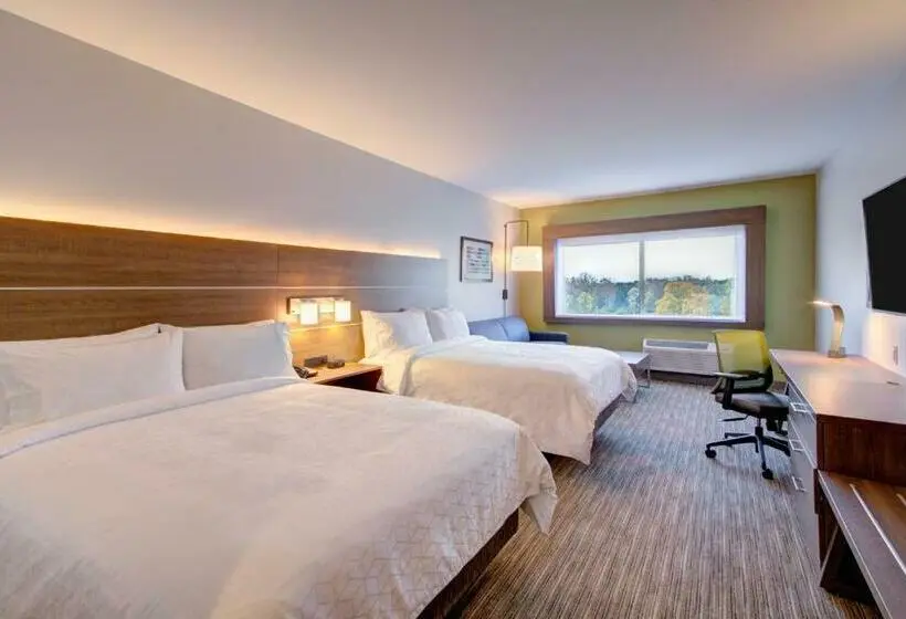 スイート, Holiday Inn Express & Suites Charlotte Southwest, An Ihg
