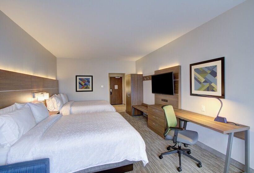 Номер Стандарт 2 Двуспальные Кровати, Holiday Inn Express & Suites Charlotte Southwest, An Ihg