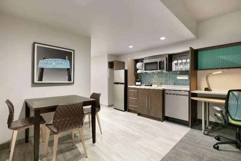 Sviitti King-vuode, Home2 Suites By Hilton Norfolk Airport