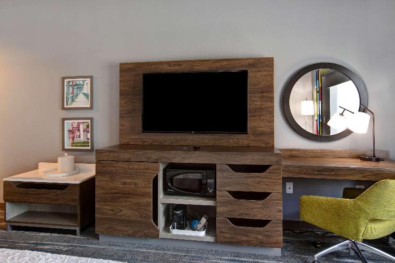 غرفة قياسية سرير كينج, Hampton Inn & Suites Deptford