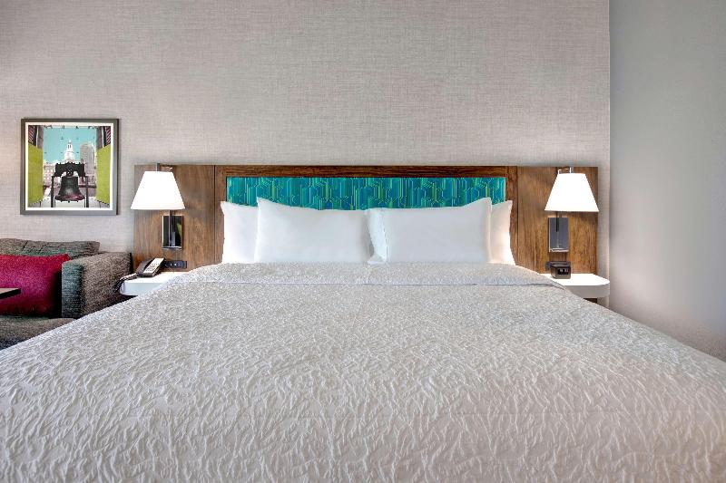 غرفة قياسية سرير كينج, Hampton Inn & Suites Deptford