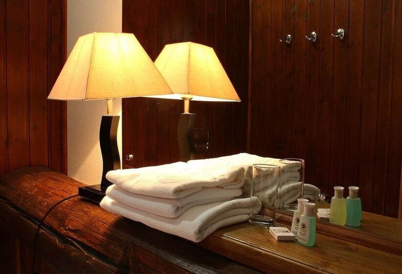 חדר אקונומי יחיד, Stariy Gorod