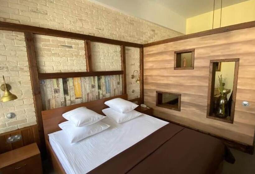 סוויטה, Stariy Gorod