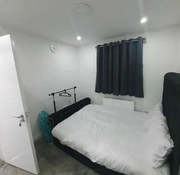バス共有のスタンダードルーム, Beautiful Rooms Shaw St And Pine St