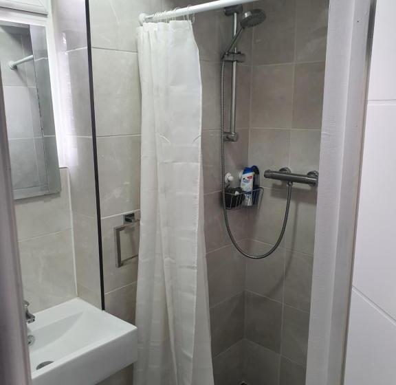 Номер Стандарт Совместная Ванная, Beautiful Rooms Shaw St And Pine St