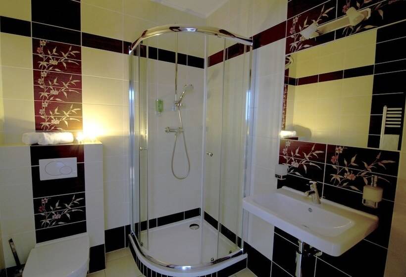 コンフォートルーム, Eco Friendly Hotel Dália