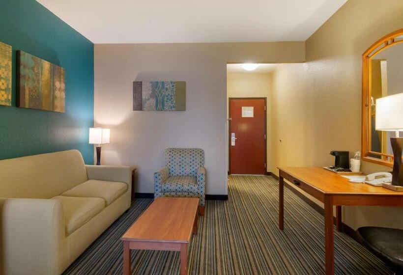 Люкс Кровать Кинг, Best Western Governors Inn And Suites