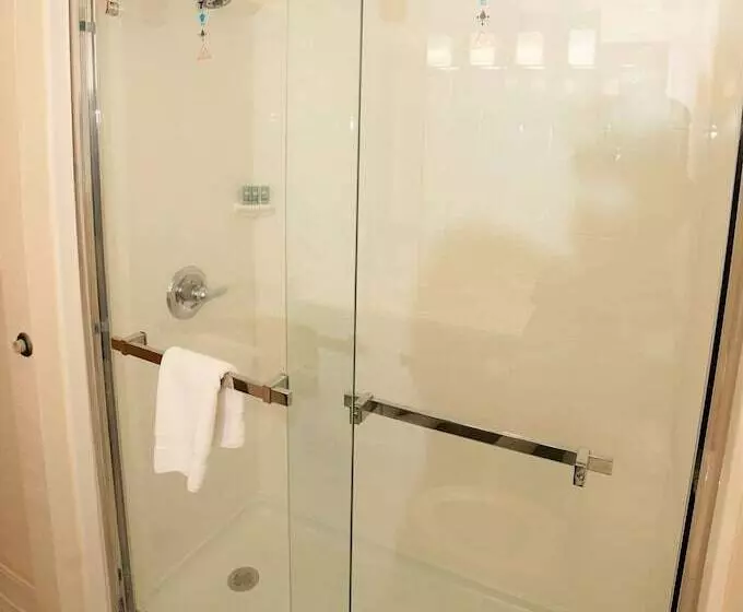スイート, Best Western Joliet Inn & Suites