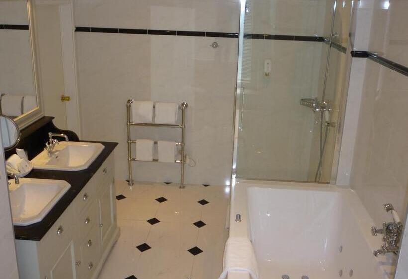 Люкс Deluxe Кровать Кинг, Best Western Plus Park Hotel Brussels