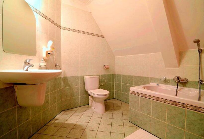 コンフォートルーム, Eco Friendly Hotel Dália