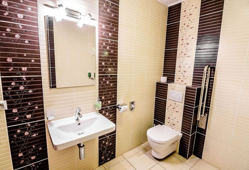 コンフォートルーム, Eco Friendly Hotel Dália