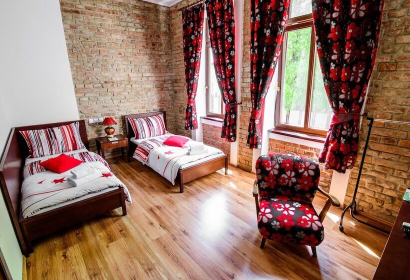 コンフォートルーム, Eco Friendly Hotel Dália