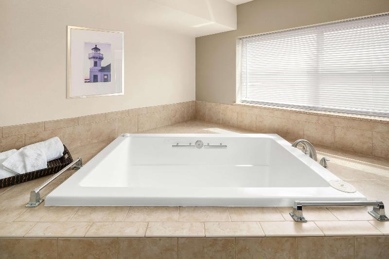 Люкс Кровать Кинг, Executive Residency By Best Western Navigator Inn & Suites