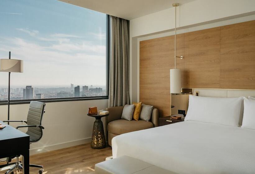 سوئیت ریاست جمهوری سه خوابه, Torre Melina, A Gran Meliá