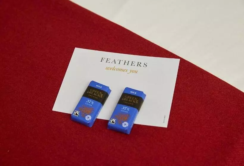 ファミリールーム, Feathers By Chef & Brewer Collection