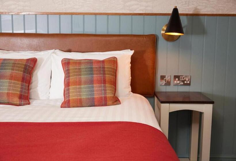 家庭间, Feathers By Chef & Brewer Collection