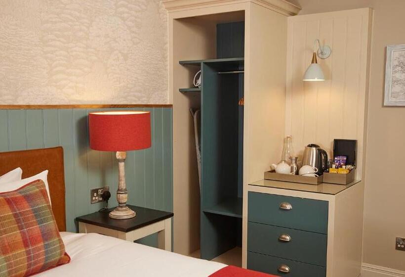 带大床的标准间, Feathers By Chef & Brewer Collection