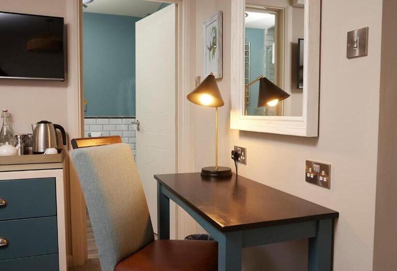 标准单人间, Feathers By Chef & Brewer Collection