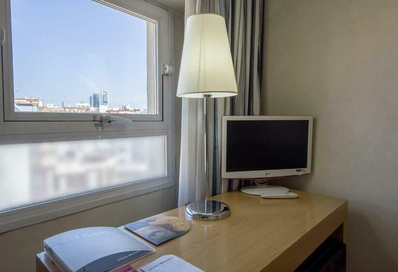 اتاق استاندارد, Infanta Mercedes