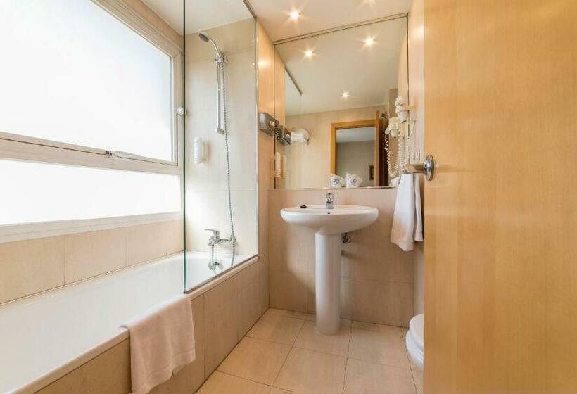 اتاق استاندارد, Infanta Mercedes