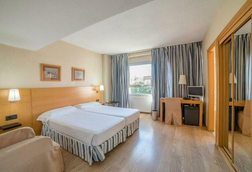 اتاق استاندارد, Infanta Mercedes