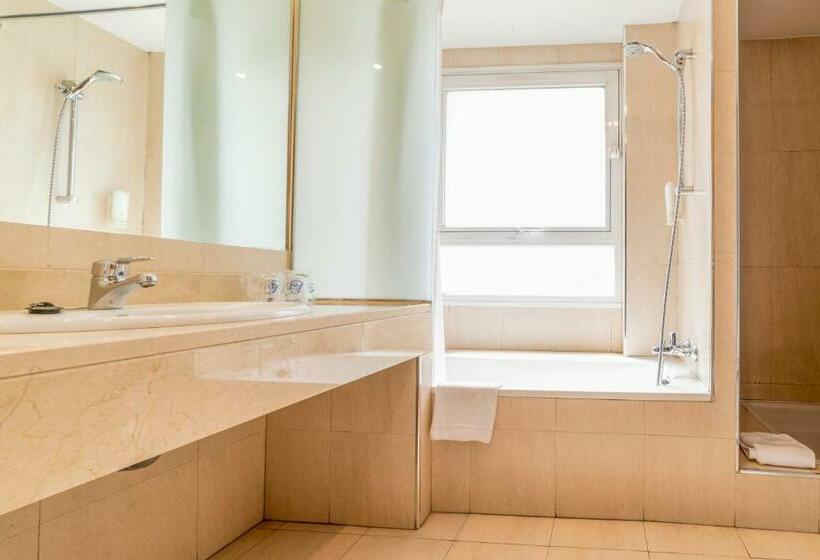 اتاق استاندارد, Infanta Mercedes