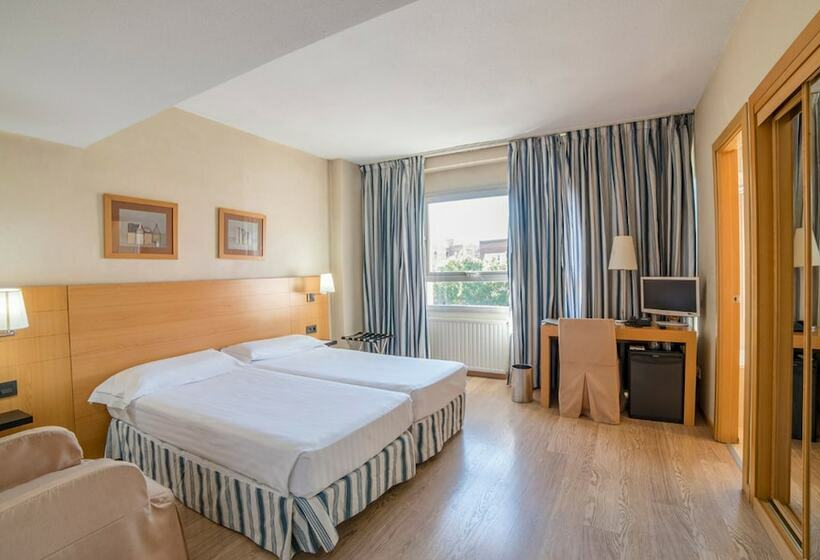 اتاق استاندارد, Infanta Mercedes