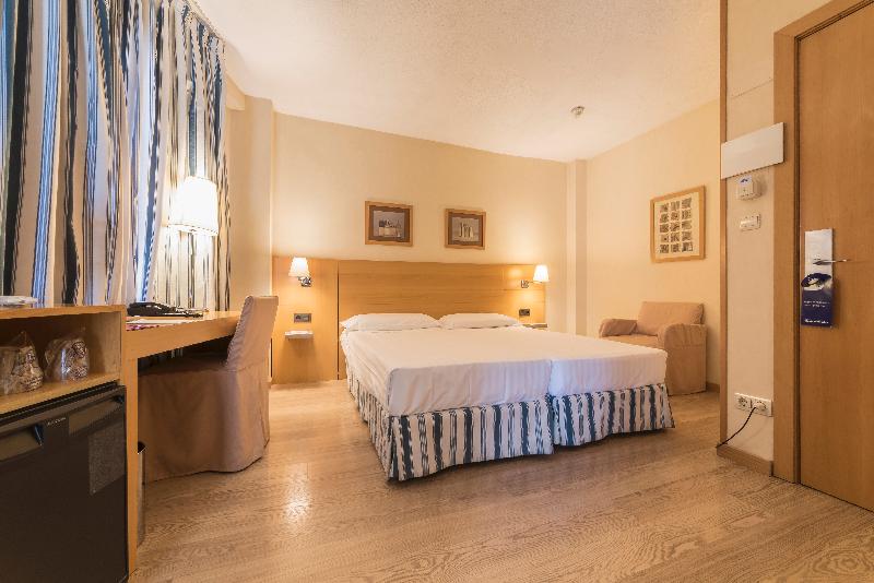 اتاق استاندارد, Infanta Mercedes