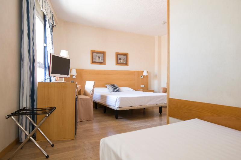 اتاق استاندارد, Infanta Mercedes