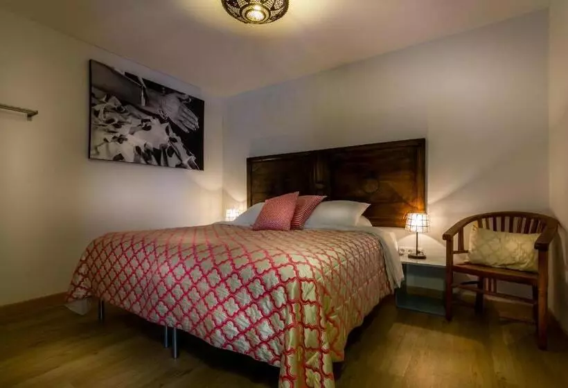 Talo 2 Makuuhuonetta, Boutique Hotel La Posada del Angel Ojén