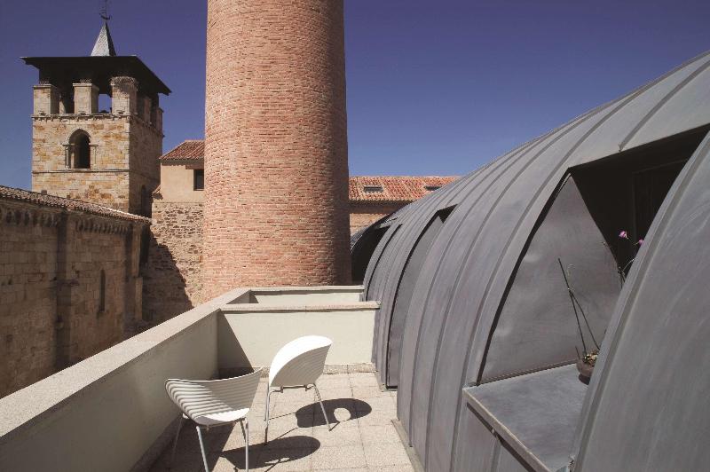 Superior Room with Terrace, NH Zamora Palacio Del Duero