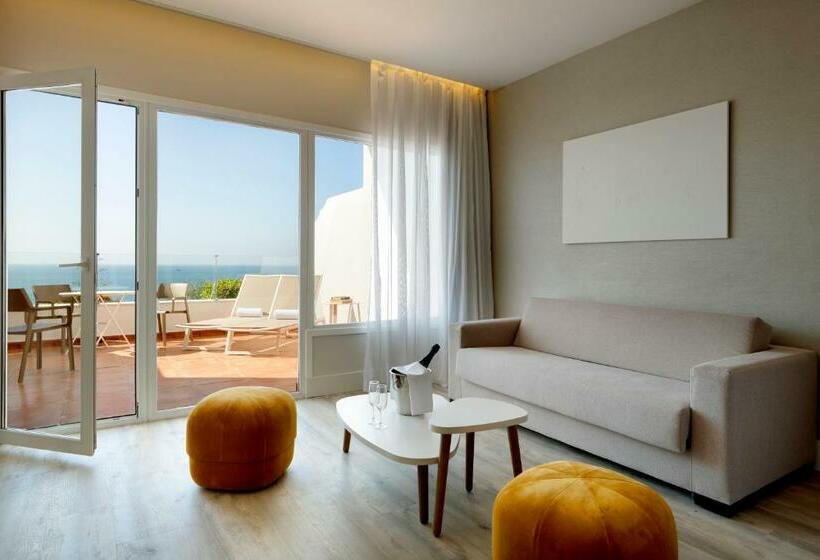 جناح جونيور مطلّ علي البحر, Benalma Costa Del Sol