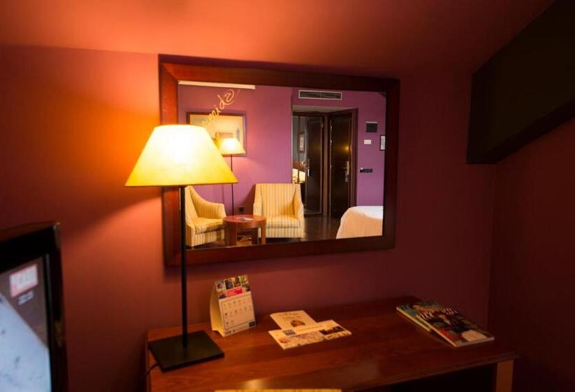 ベーシックトリプルルーム, Segovia Sierra De Guadarrama