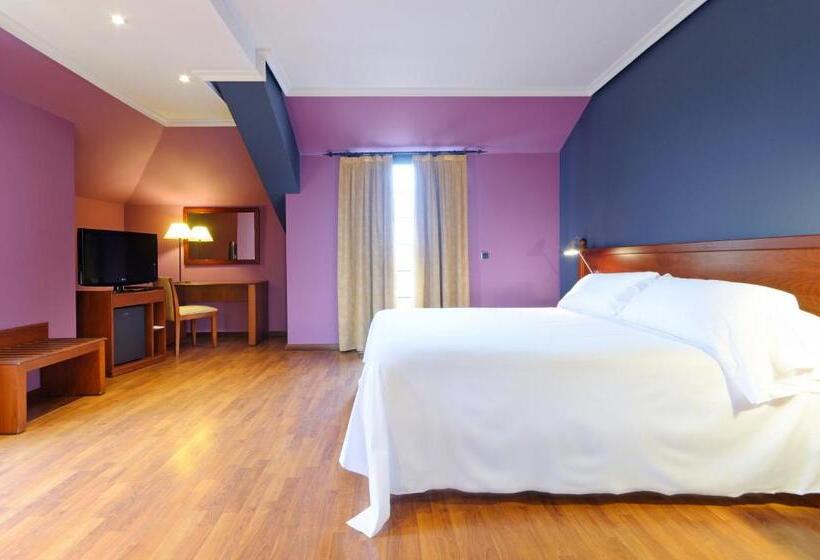 スタンダードトリプルルーム, Segovia Sierra De Guadarrama