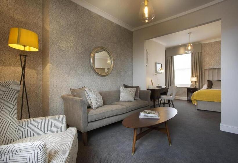 غرفة ديلوكس, The Royal Wells