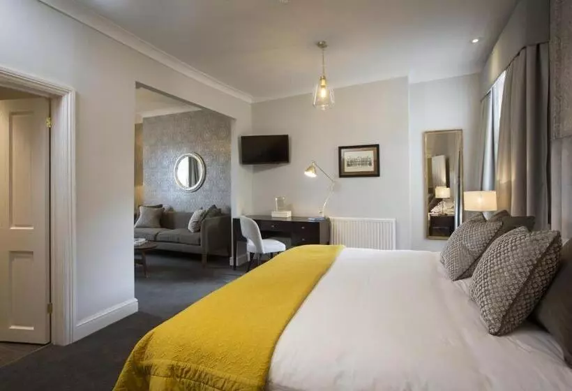 Deluxe Room, The Royal Wells