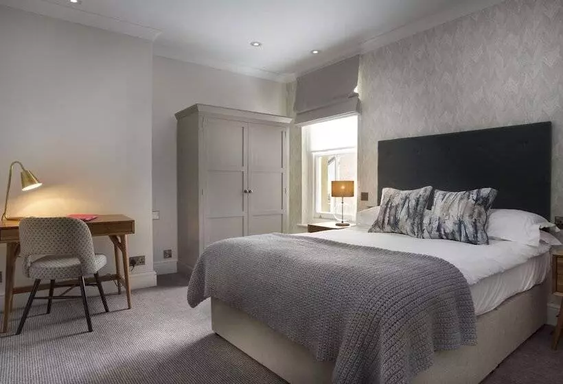Standard Room, The Royal Wells