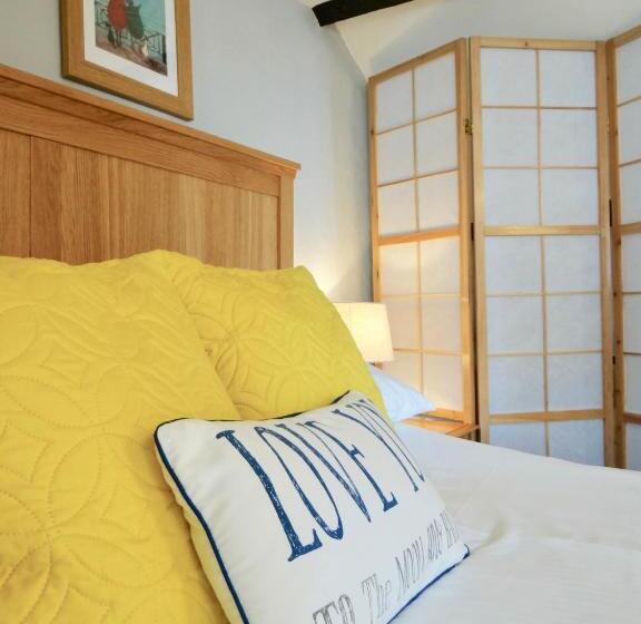 Люкс, The Slipway B&b
