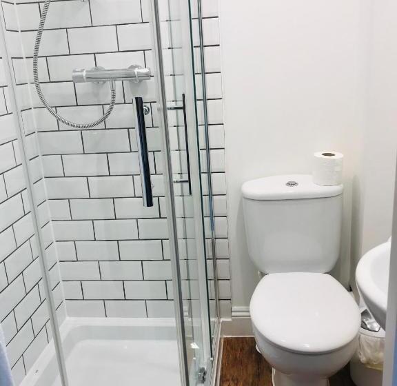 غرفة قياسية مطلّة علي البحر مزوَّدة بشُرفة, The Slipway B&b