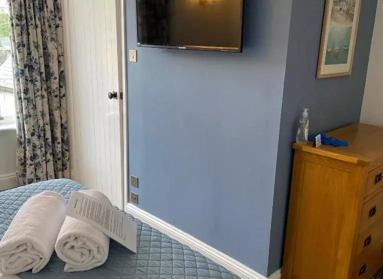 オーシャンビュースタンダードルーム, The Slipway B&b