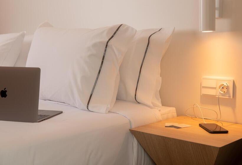 高级大房间, L'Azure Hotel 4* Sup