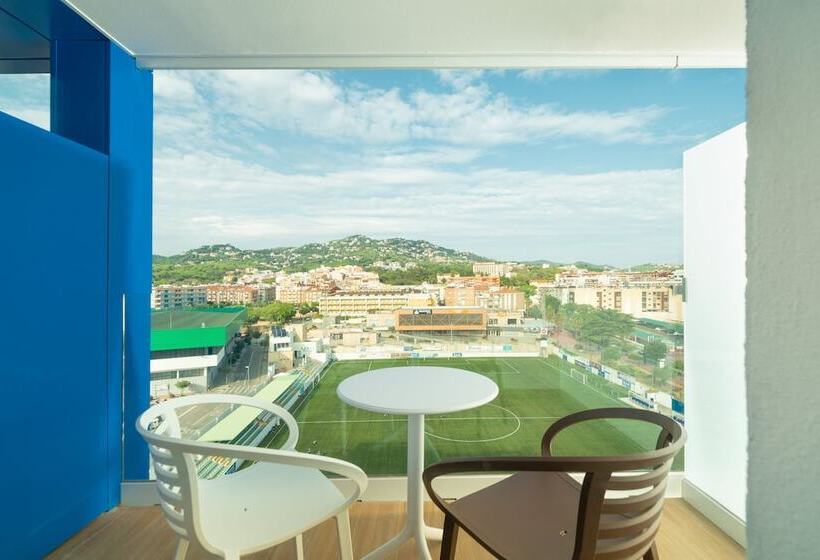 חדר סטנדרט יחיד, L'Azure Hotel 4* Sup